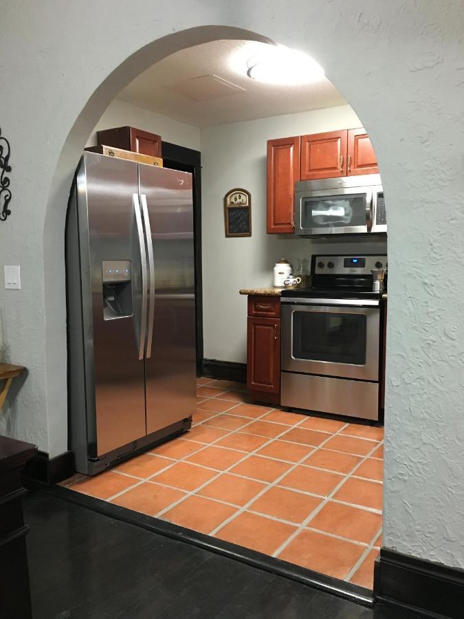 Private Room In The Heart Of Little Havana Miami Extérieur photo