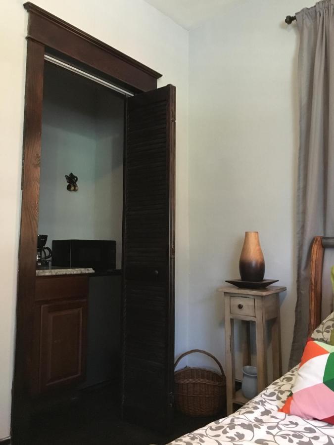 Private Room In The Heart Of Little Havana Miami Extérieur photo