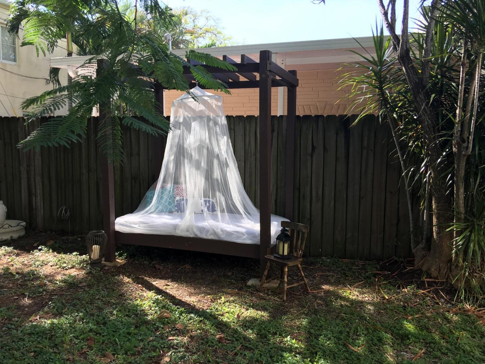 Private Room In The Heart Of Little Havana Miami Extérieur photo